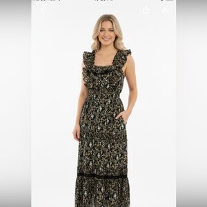 Free the Roses Black and White Floral Maxi Dress size small